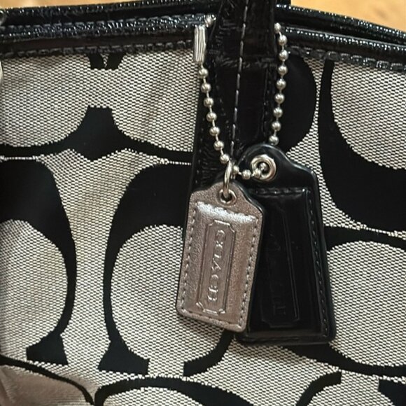 Coach Signature Stripe Foldover Tote (With 2 Hang Tags)(E1380-F23304) EUC - Picture 8 of 17